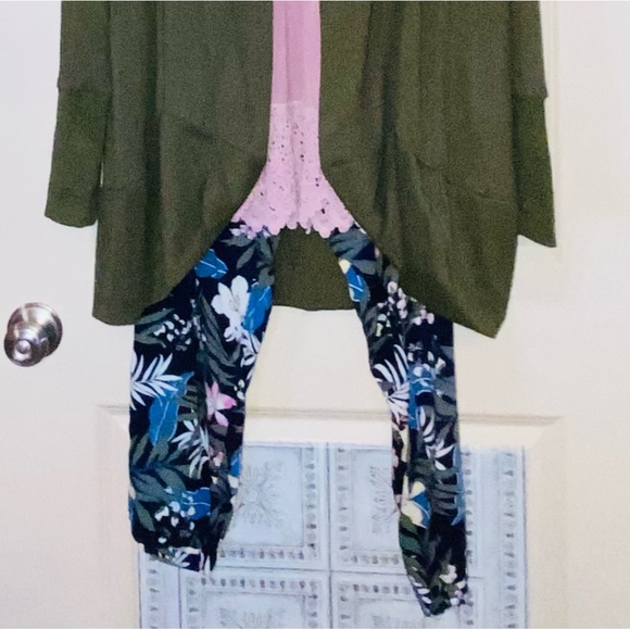 Gently Used Serra Sz-XL Pants w/Pockets! Great 4 Everyday or Lounging🥫🐝👗🆙 - Picture 9 of 13